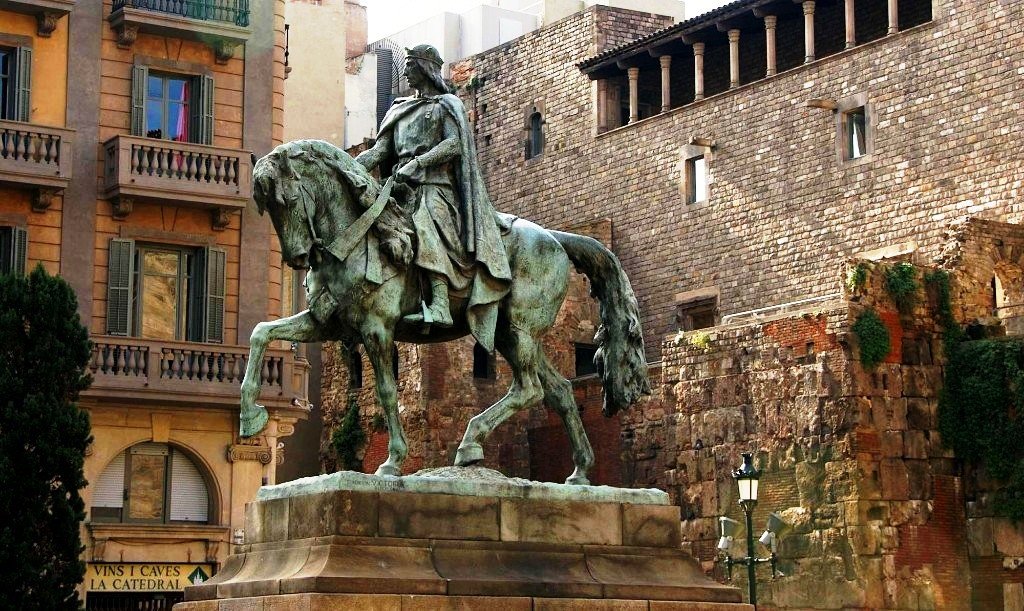 Тайны и легенды Готического квартала - Рамон Беренгер. Я приглашаю вас на экскурсию, во время которой поведаю о, прежде всего, самых потрясающих легендах Готического квартала.