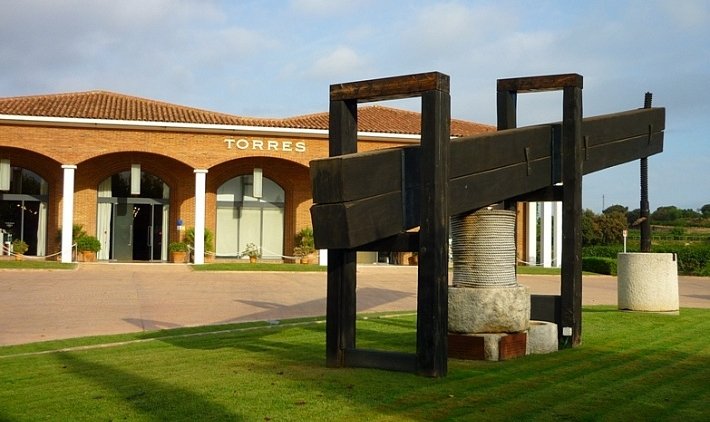 Ситжес и винные погреба Торрес - винодельня Торрес