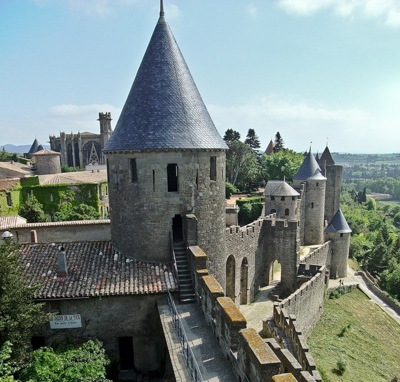Каркассон - башни