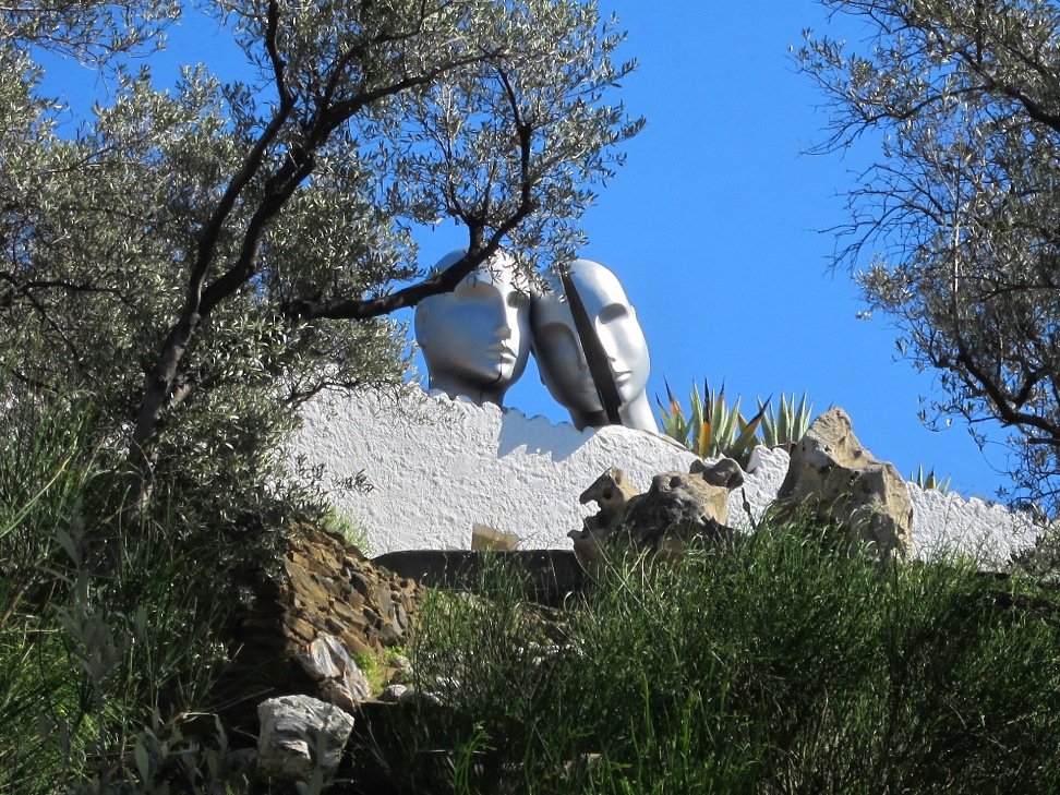 Дом Дали в Порт-Льигат и замок Гала