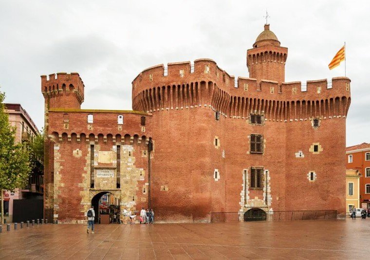 Кольюр и Перпиньян - замок Перпиньян