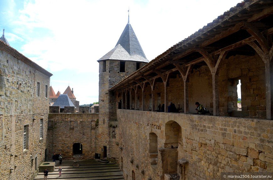 Каркассон - замок Комталь