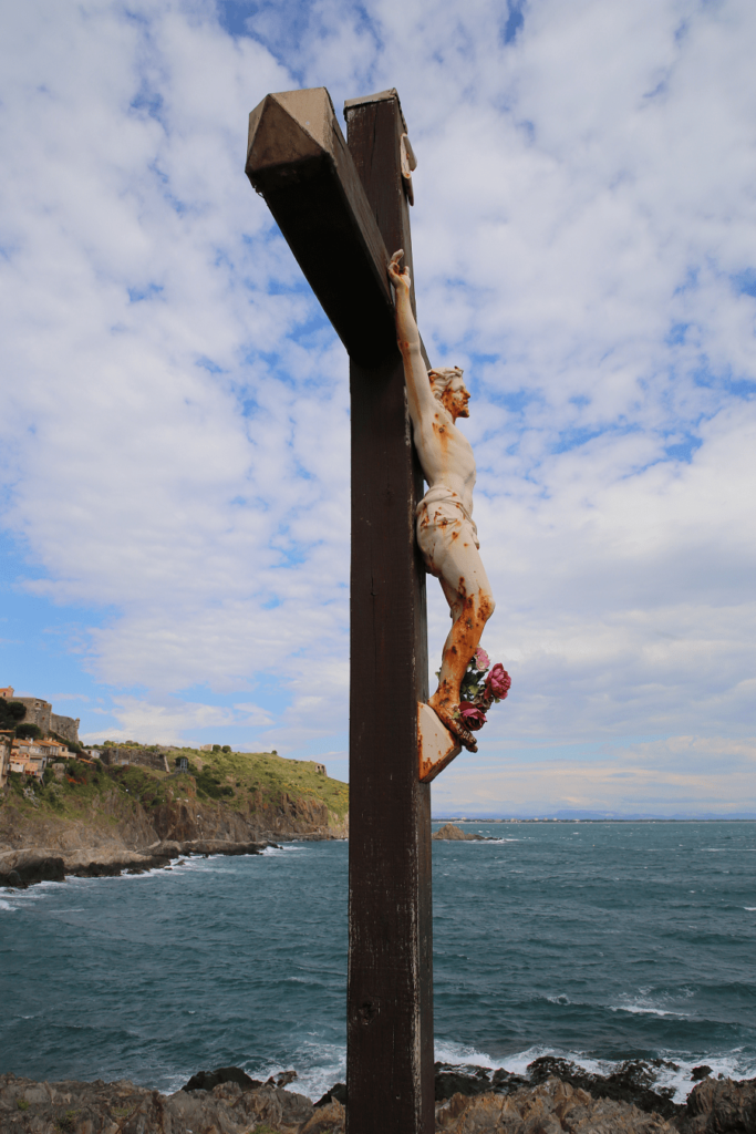 Кольюр и Перпиньян - крест мыса св. Винсента
