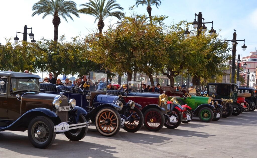 Ситжес и винные погреба Торрес - фестиваль ретро-автомобилей